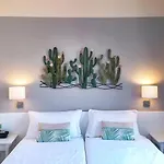Lauri Otel