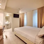 Otel Lauri Macerata