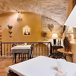 Lauri Otel Macerata