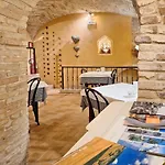 Lauri Otel 3*
