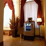 Lauri 3* Macerata