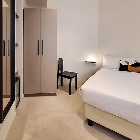 Lauri Hotel 3*