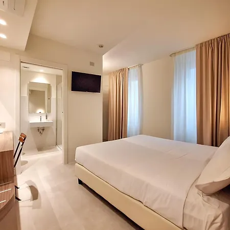 Otel Lauri Macerata