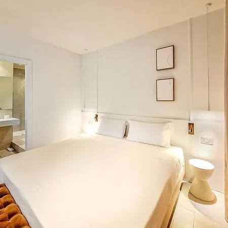 Lauri 3* Macerata