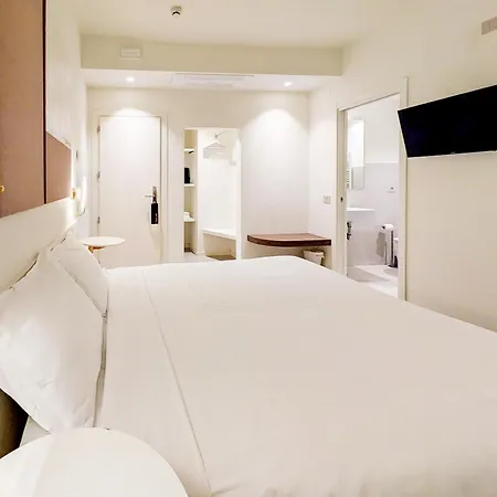Lauri Otel 3*