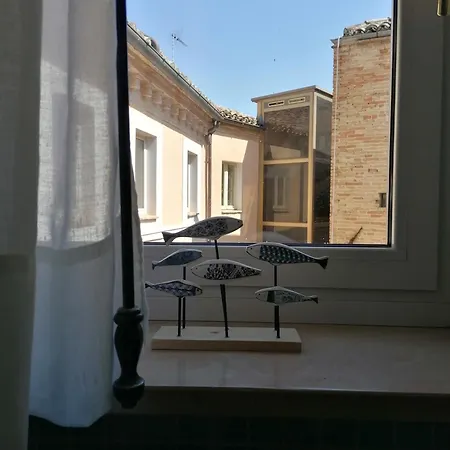 Lauri Otel Macerata