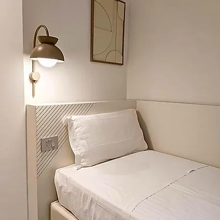Lauri Hotel