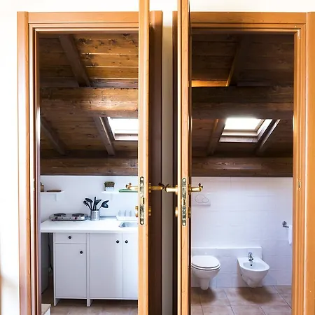 Lauri Otel Macerata