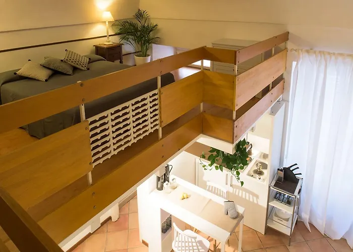 Lauri Hotel 3*