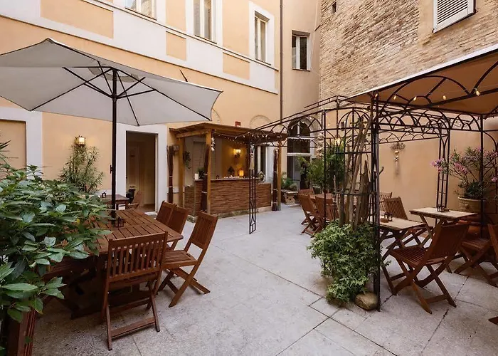 Lauri Hotel Macerata